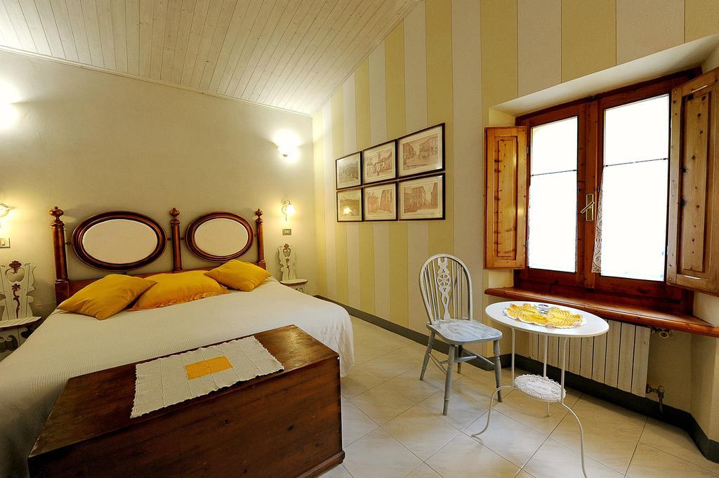 Mancino Bed & Breakfast Poggibonsi Room photo